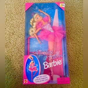 Vintage 1995 Mattel Twirling Ballerina Barbie Doll Ballet NEW 15086